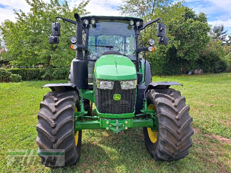 Traktor des Typs John Deere 5100M, Neumaschine in Emskirchen (Bild 3)