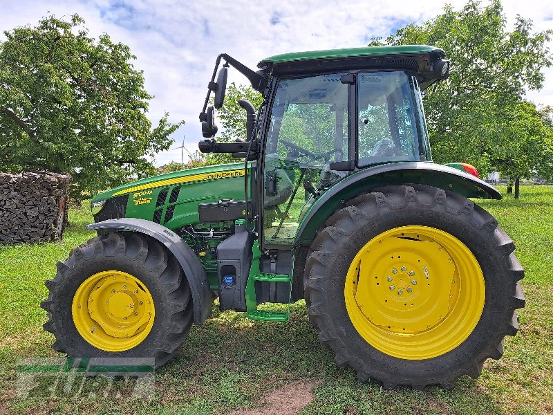 Traktor от тип John Deere 5100M, Neumaschine в Emskirchen (Снимка 1)