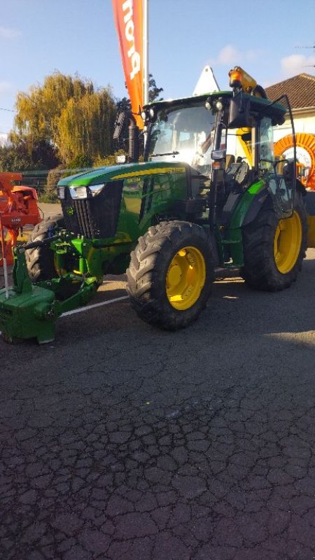 Traktor des Typs John Deere 5100M, Gebrauchtmaschine in ENNEZAT (Bild 2)