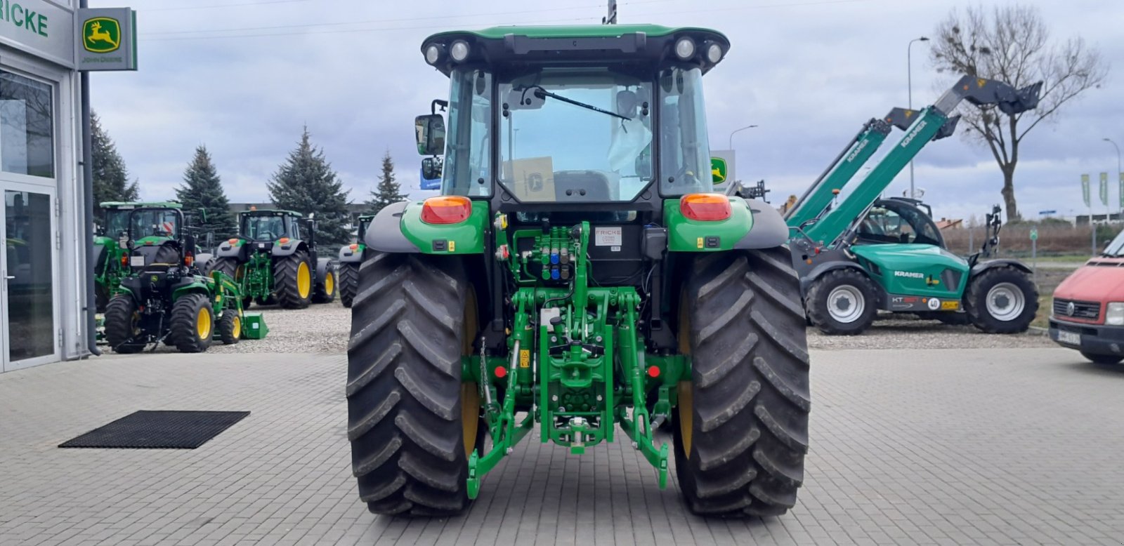 Traktor des Typs John Deere 5100M, Neumaschine in Mrągowo (Bild 3)