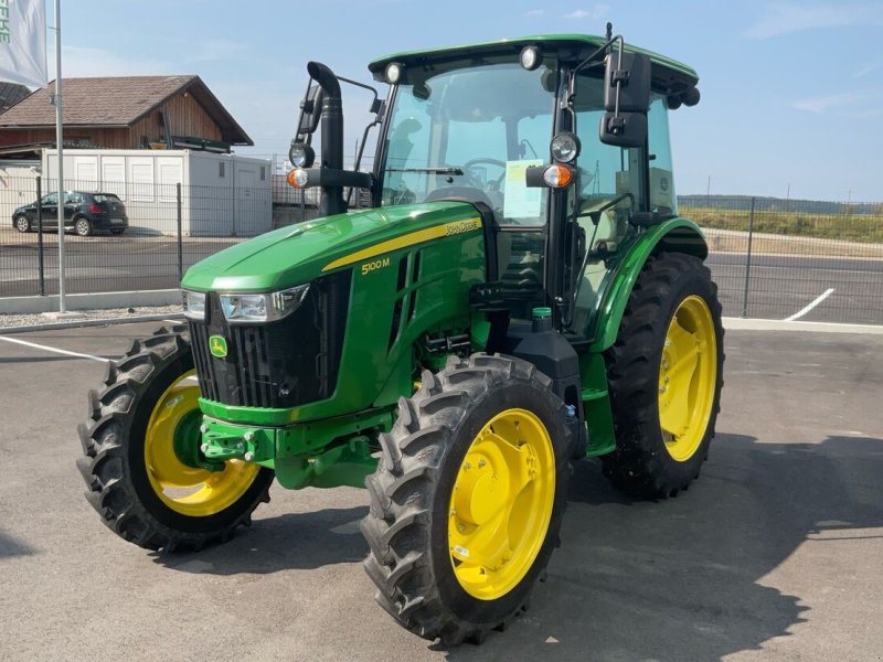 Traktor tipa John Deere 5100M, Neumaschine u Zwettl (Slika 1)