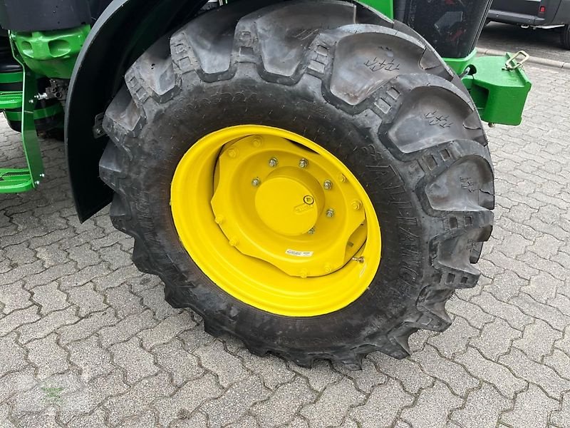 Traktor tip John Deere 5100M, Gebrauchtmaschine in Rubenow OT Groß Ernsthof (Poză 7)