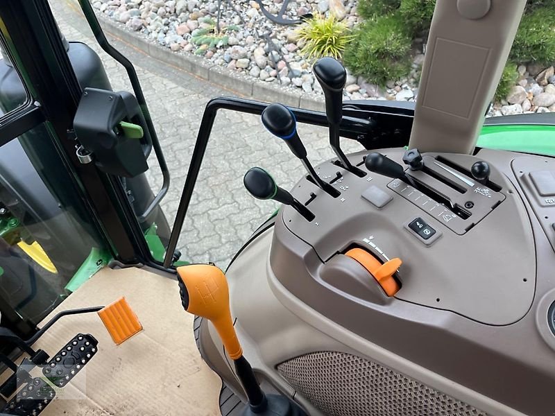 Traktor tip John Deere 5100M, Gebrauchtmaschine in Rubenow OT Groß Ernsthof (Poză 10)