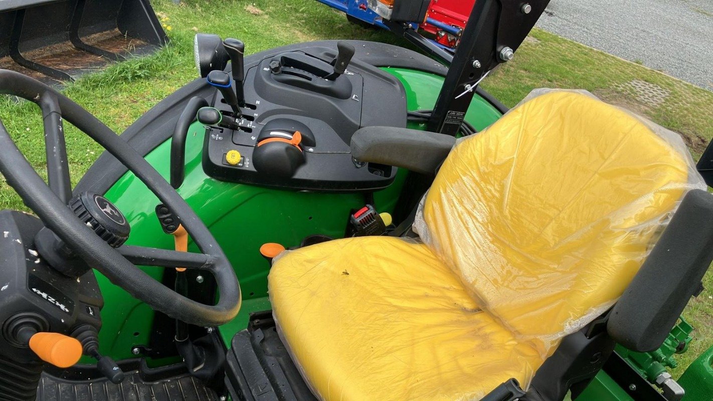 Traktor van het type John Deere 5100M, Gebrauchtmaschine in Sittensen (Foto 5)