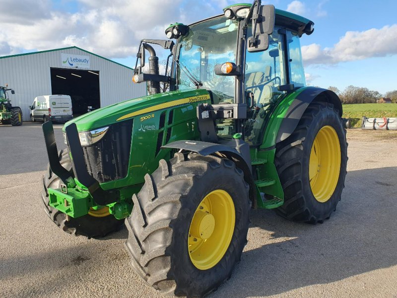 Traktor van het type John Deere 5100R, Gebrauchtmaschine in DOMFRONT (Foto 1)