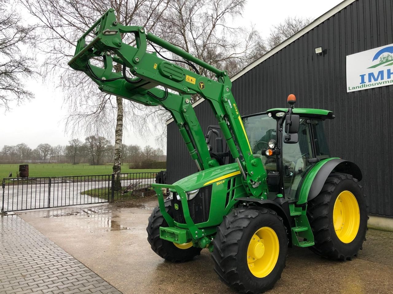 Traktor des Typs John Deere 5100R, Gebrauchtmaschine in Daarle (Bild 1)