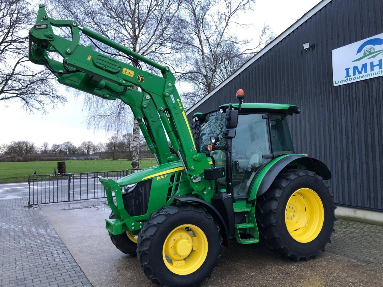 Traktor des Typs John Deere 5100R, Gebrauchtmaschine in Daarle (Bild 3)