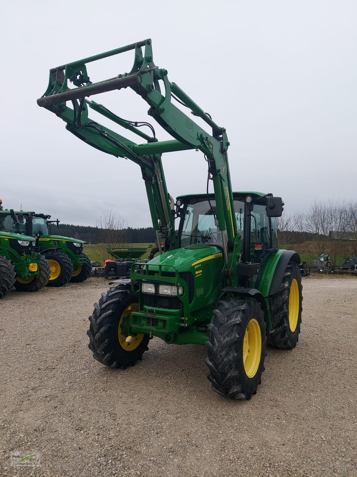 Traktor du type John Deere 5100R, Gebrauchtmaschine en Pegnitz-Bronn (Photo 2)