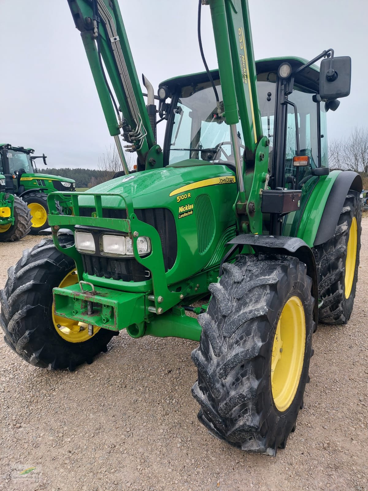 Traktor du type John Deere 5100R, Gebrauchtmaschine en Pegnitz-Bronn (Photo 3)