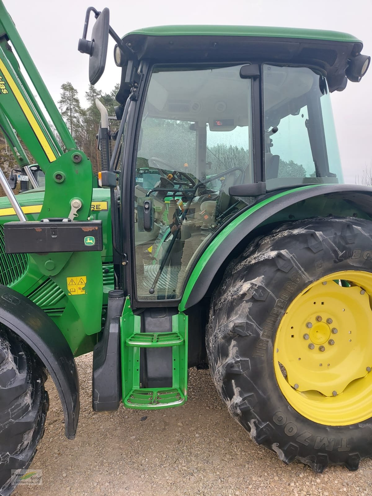 Traktor du type John Deere 5100R, Gebrauchtmaschine en Pegnitz-Bronn (Photo 4)