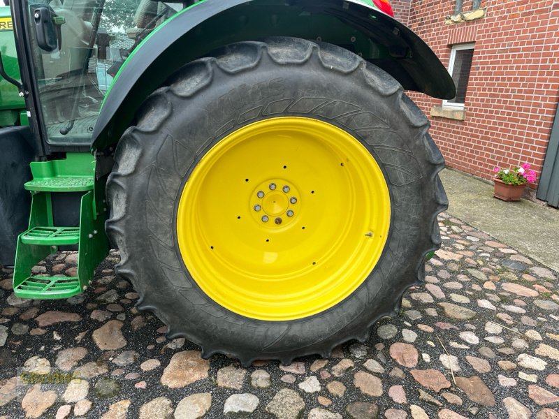 Traktor du type John Deere 5100R, Gebrauchtmaschine en Ort - Kunde (Photo 18)