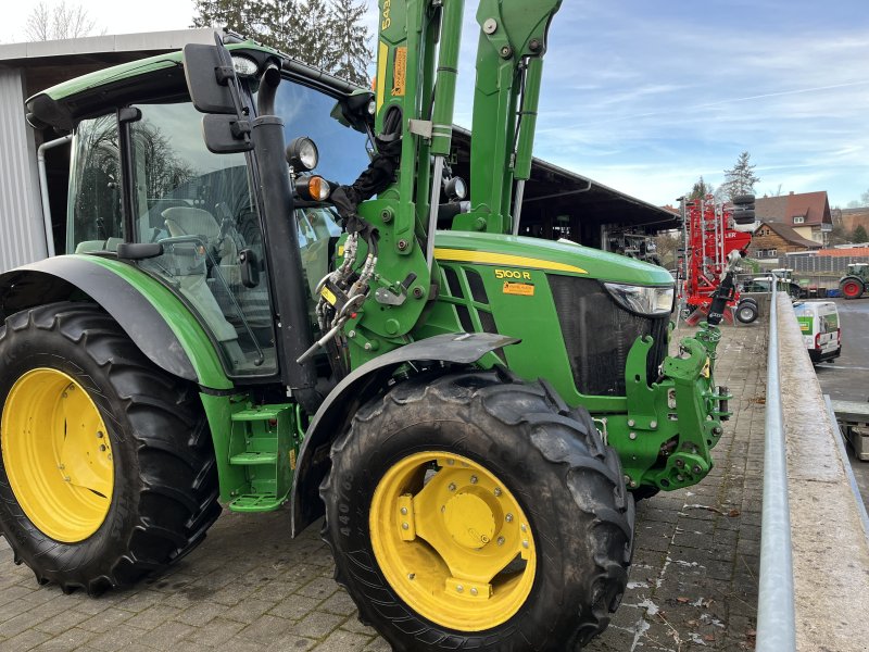 Traktor типа John Deere 5100R, Gebrauchtmaschine в Donaueschingen (Фотография 1)