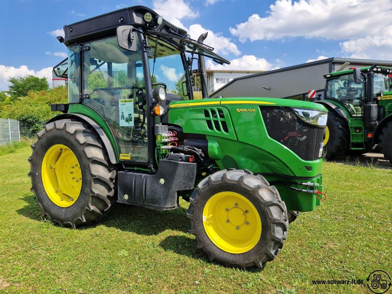 Traktor от тип John Deere 5105GV, Neumaschine в Aspach (Снимка 3)