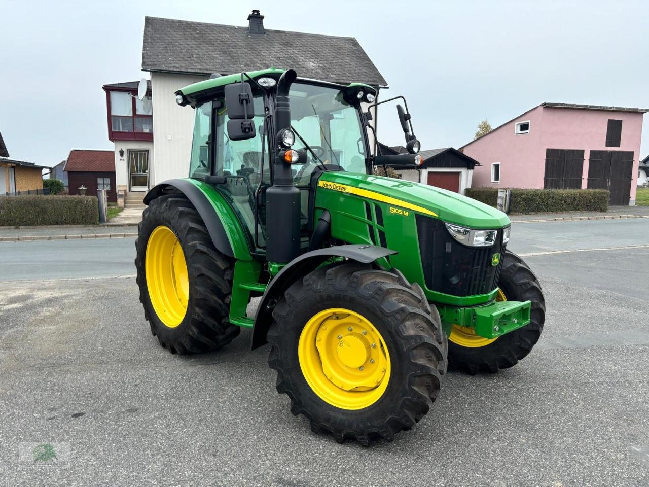 Traktor типа John Deere 5105M, Neumaschine в Steinwiesen (Фотография 2)