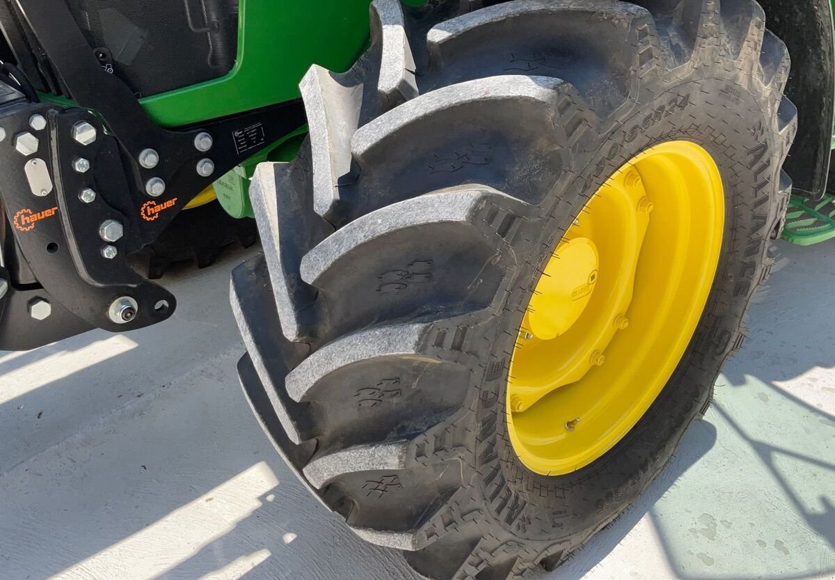 Traktor типа John Deere 5115 M, Gebrauchtmaschine в Zwettl (Фотография 19)