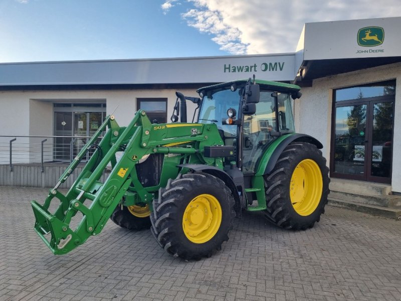 Traktor van het type John Deere 5115M MY23 32V/16R 40, Vorführmaschine in Neubrandenburg (Foto 1)