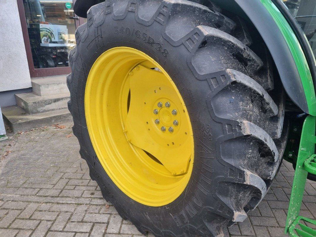 Traktor a típus John Deere 5115M MY23 32V/16R 40, Vorführmaschine ekkor: Neubrandenburg (Kép 10)