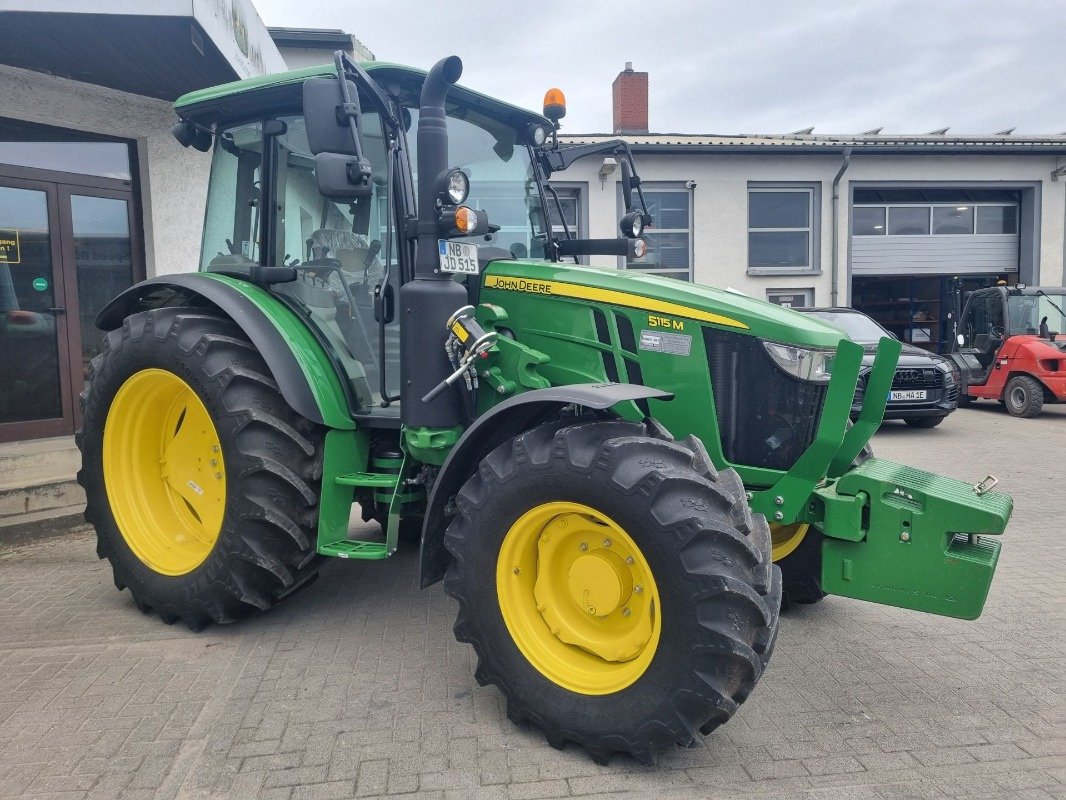 Traktor от тип John Deere 5115M MY23 32V/16R 40, Vorführmaschine в Neubrandenburg (Снимка 7)