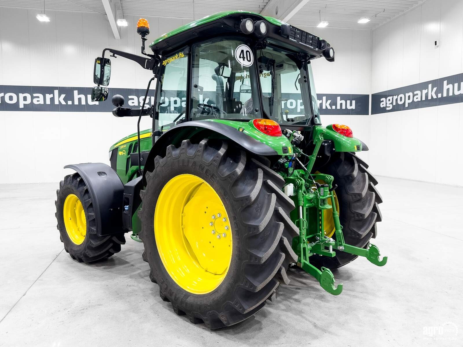 Traktor του τύπου John Deere 5115M, Gebrauchtmaschine σε Csengele (Φωτογραφία 3)