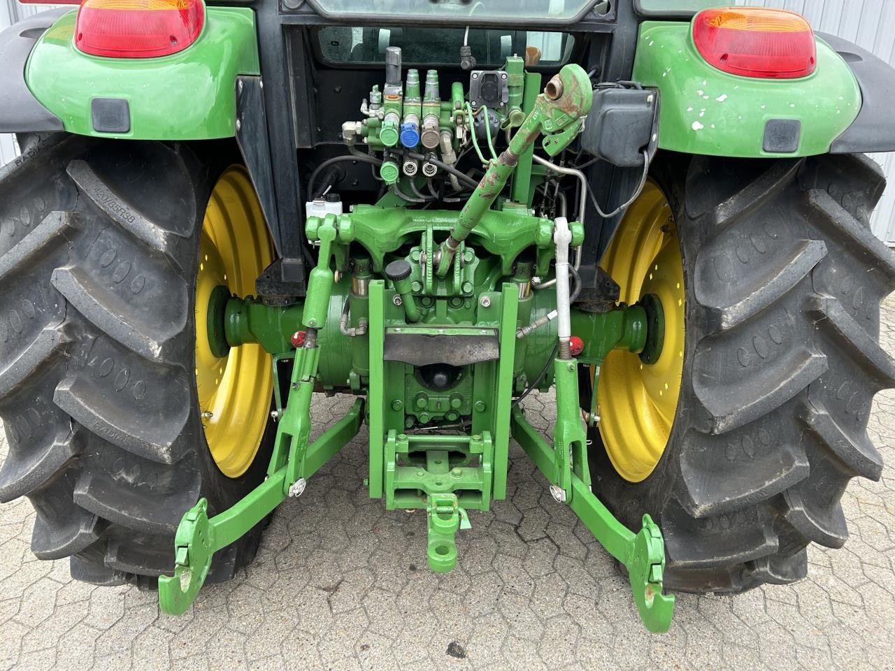 Traktor Türe ait John Deere 5115M, Gebrauchtmaschine içinde Bramming (resim 6)