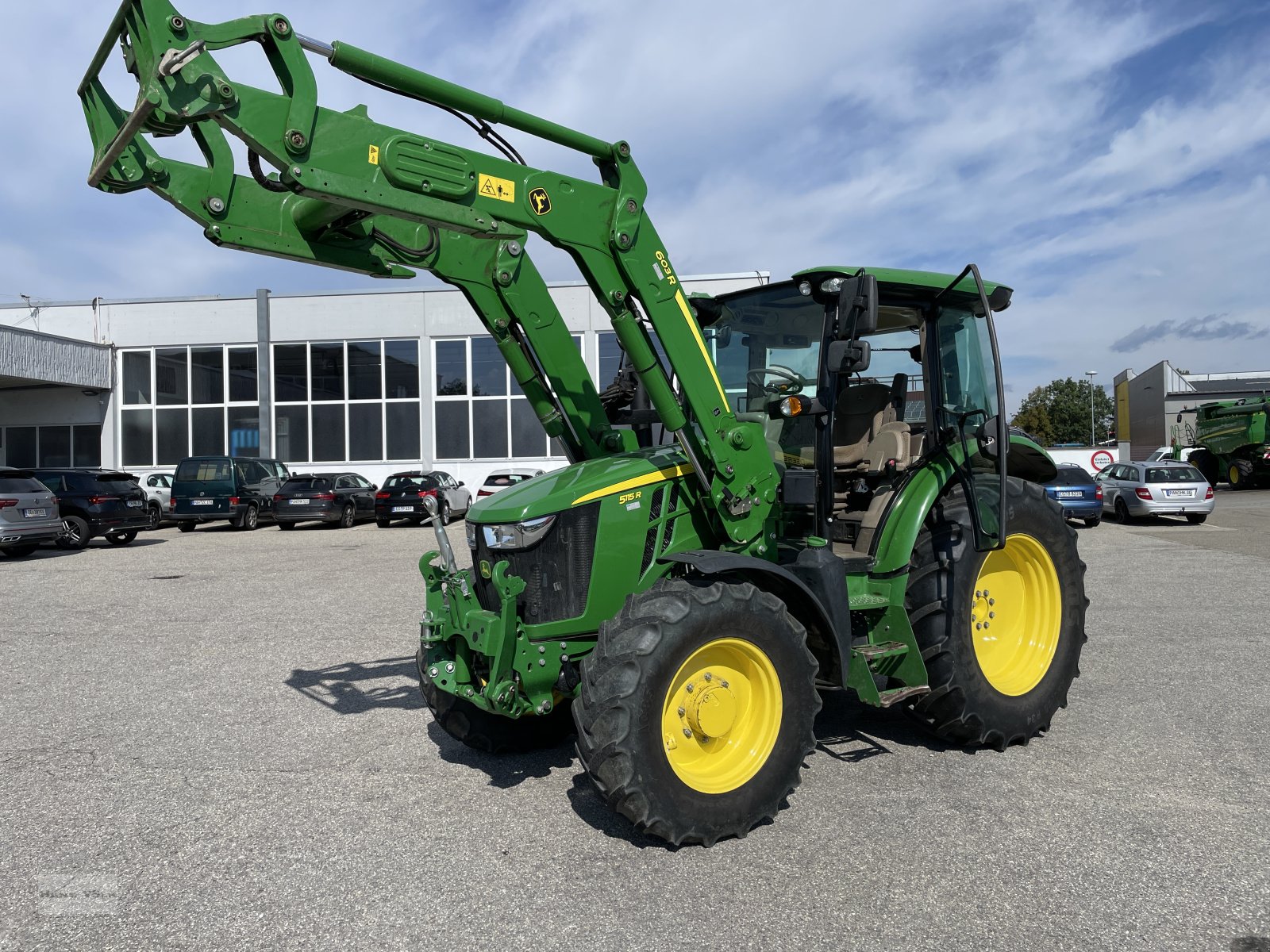 Traktor des Typs John Deere 5115R, Gebrauchtmaschine in Eggenfelden (Bild 1)