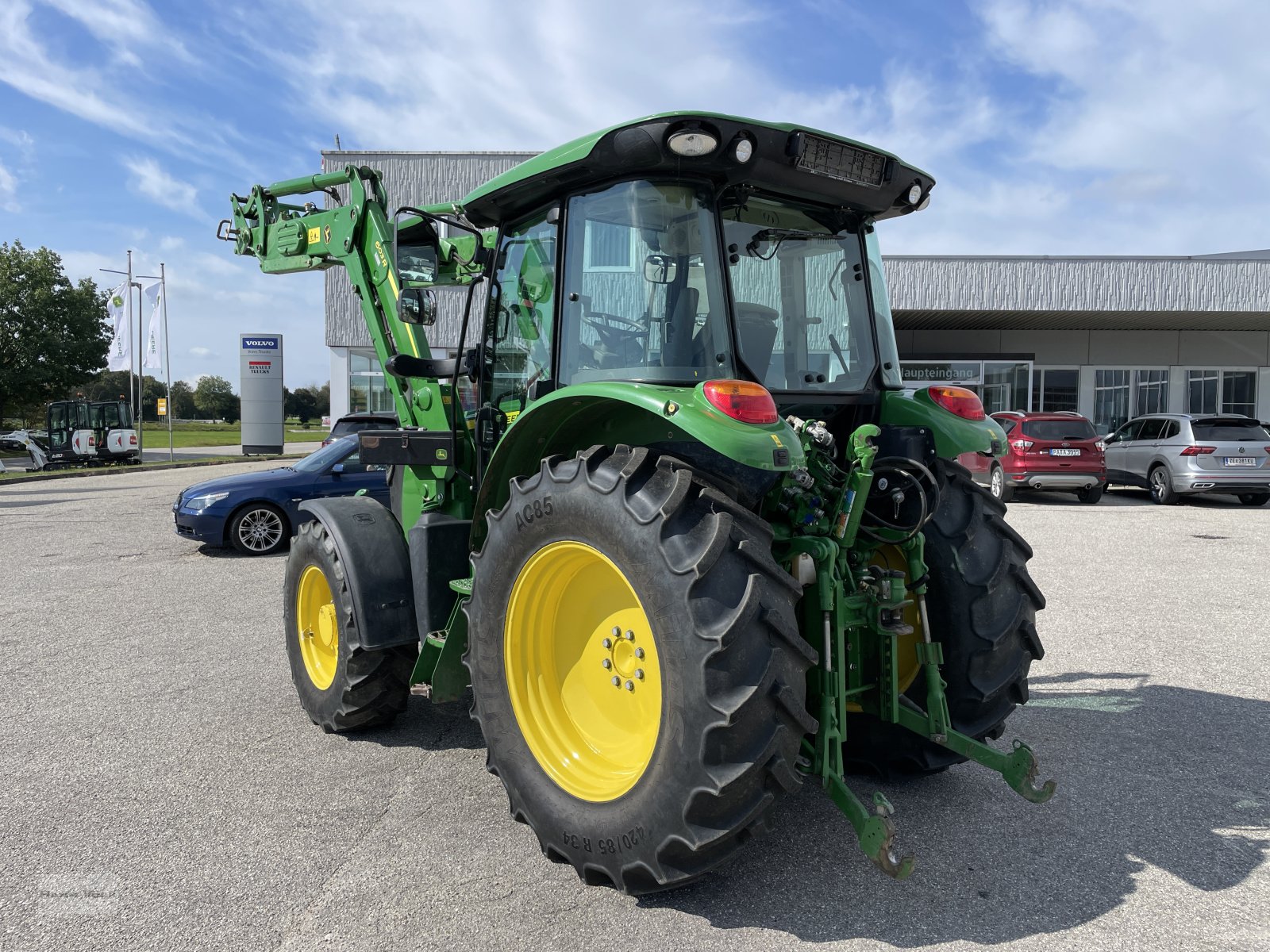 Traktor van het type John Deere 5115R, Gebrauchtmaschine in Eggenfelden (Foto 5)