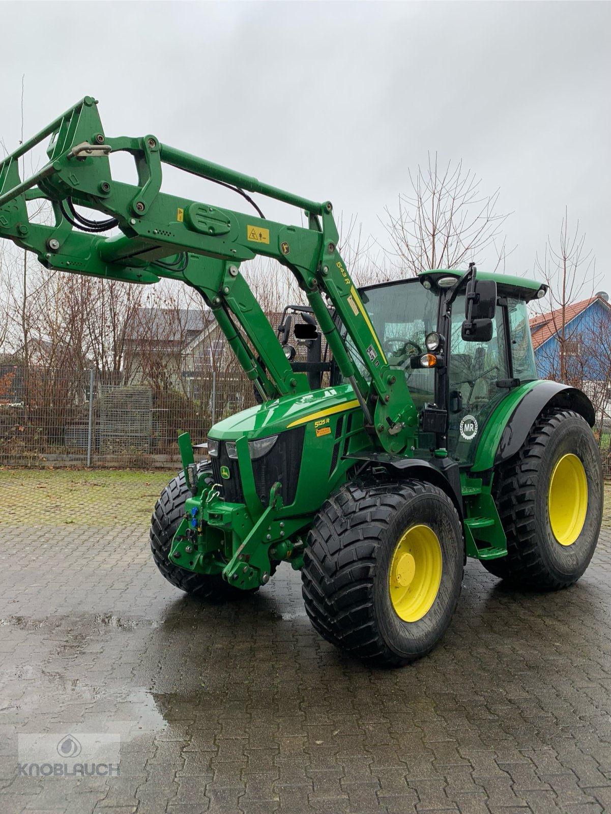 Traktor от тип John Deere 5125R, Gebrauchtmaschine в Kandern-Tannenkirch (Снимка 1)