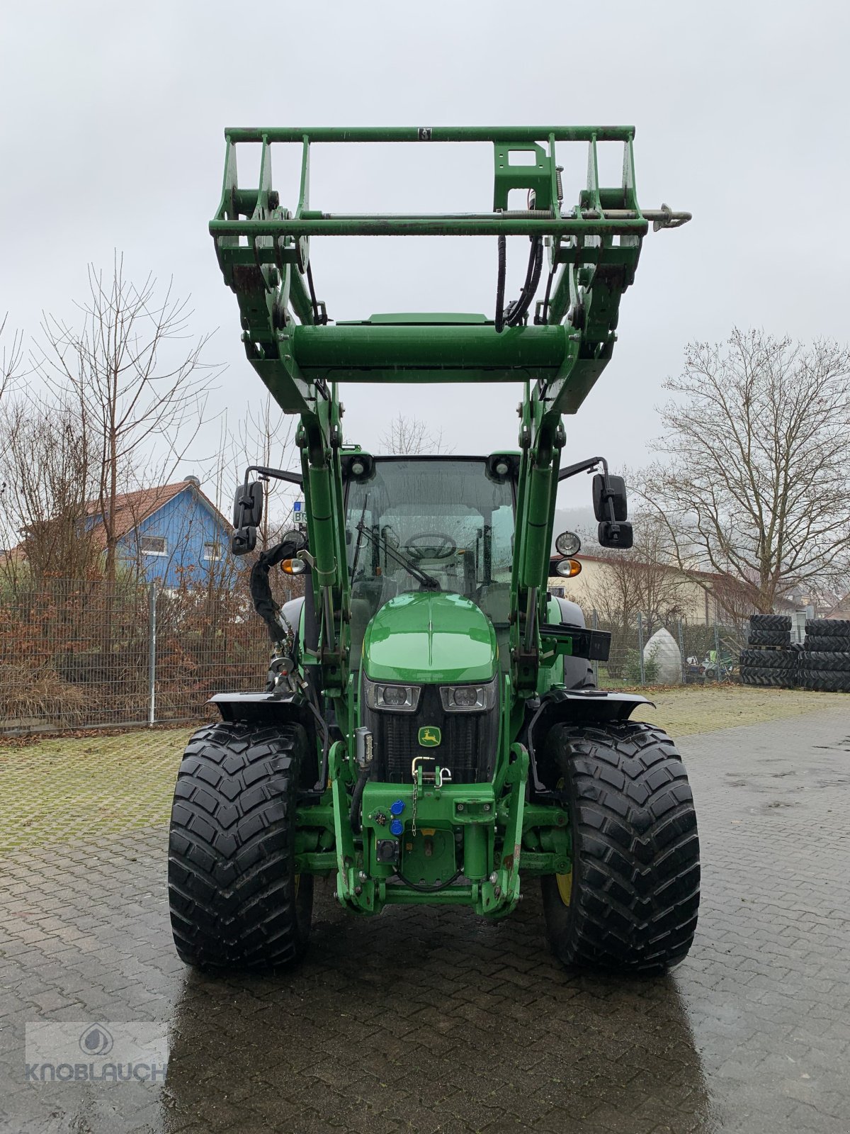 Traktor от тип John Deere 5125R, Gebrauchtmaschine в Kandern-Tannenkirch (Снимка 2)