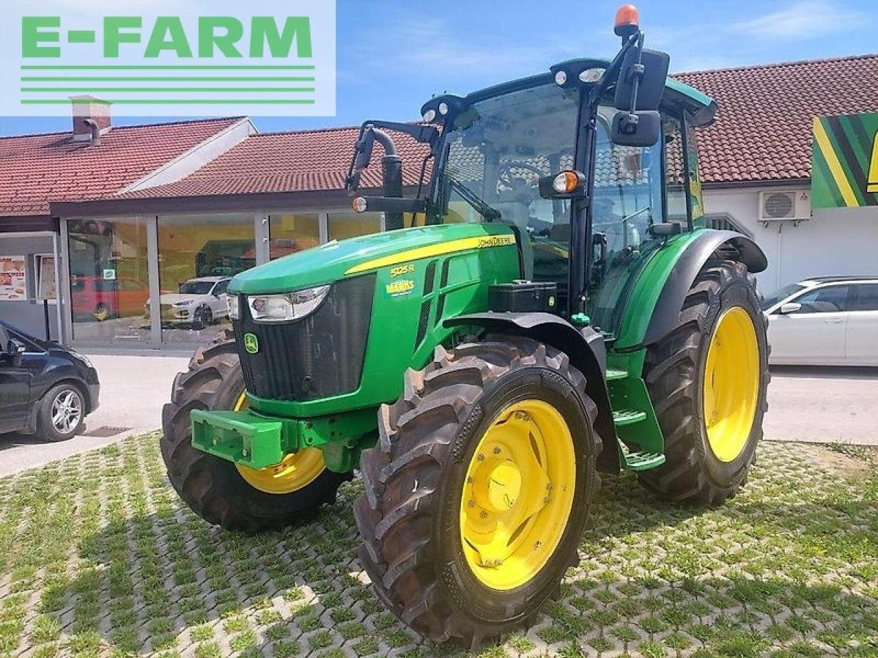 Traktor tip John Deere 5125r, Gebrauchtmaschine in GROBELNO (Poză 1)