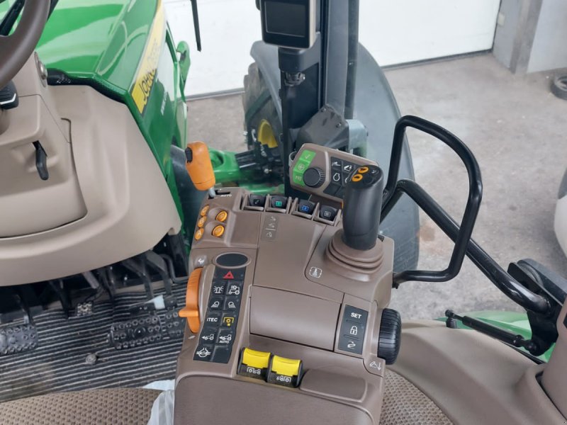 Traktor του τύπου John Deere 5125R, Gebrauchtmaschine σε schoenwies (Φωτογραφία 1)