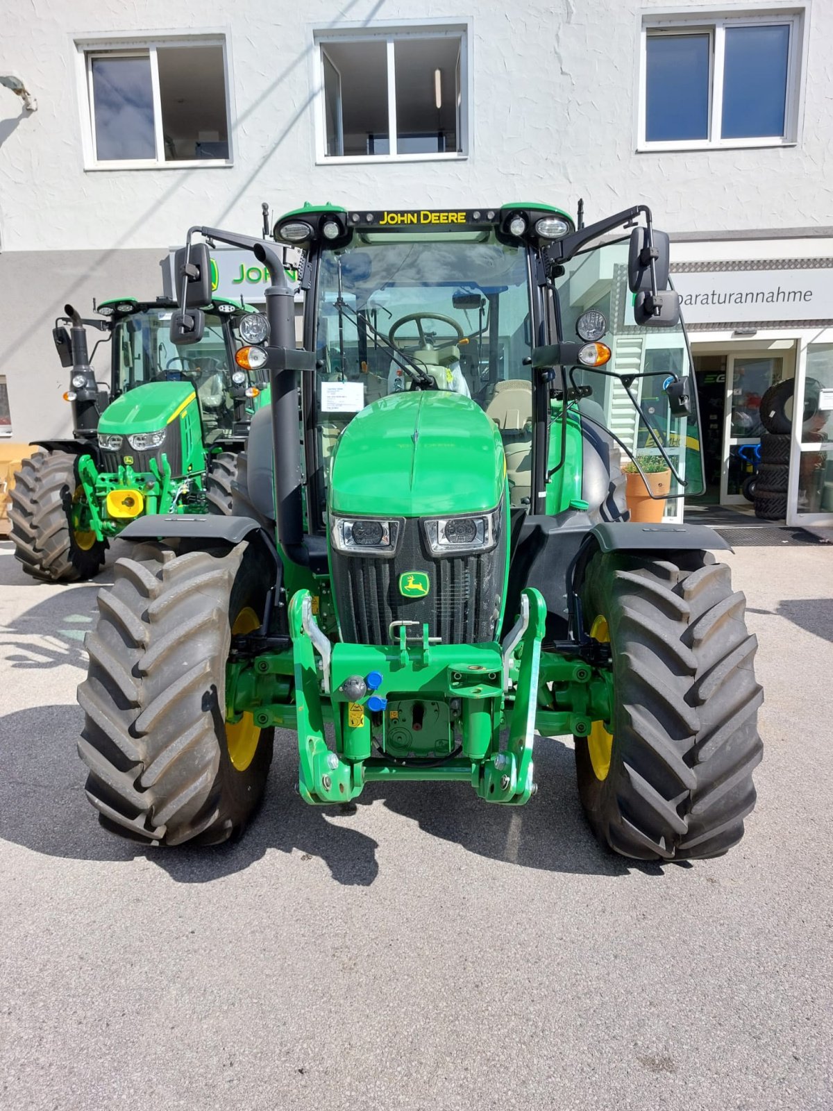 Traktor typu John Deere 5125R, Gebrauchtmaschine w schoenwies (Zdjęcie 2)