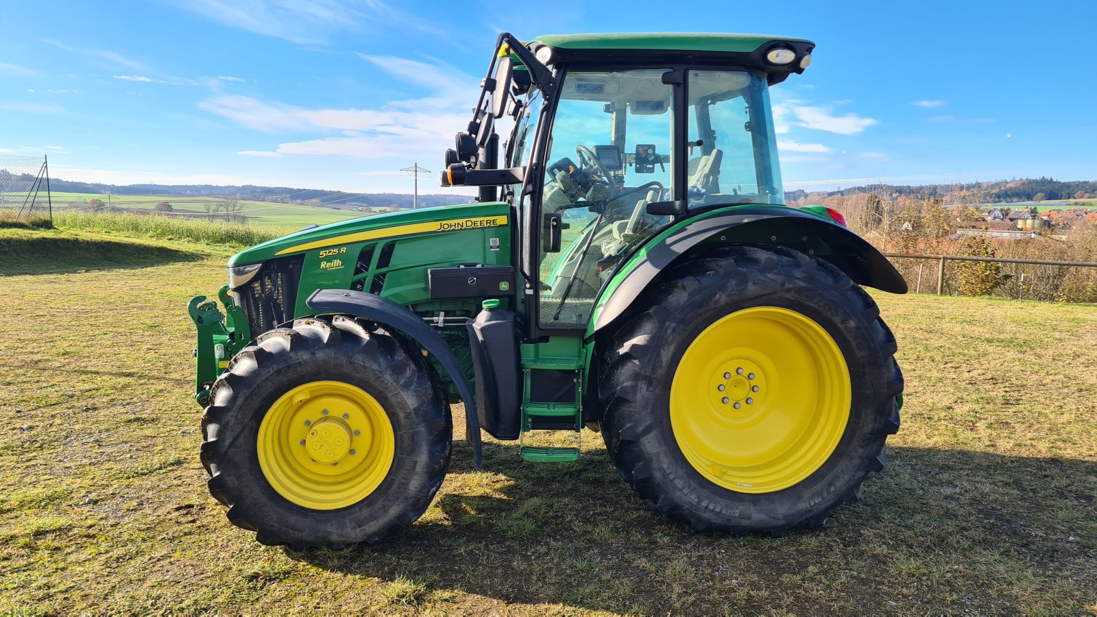 Traktor типа John Deere 5125R, Gebrauchtmaschine в Horgau (Фотография 2)