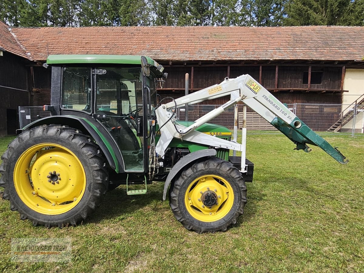 Traktor от тип John Deere 5300, Gebrauchtmaschine в Altenfelden (Снимка 3)