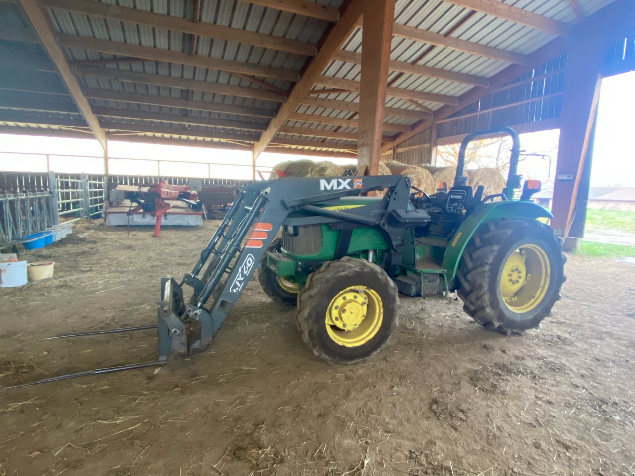 Traktor типа John Deere 5315 STD, Gebrauchtmaschine в VERNOUX EN VIVARAIS (Фотография 1)