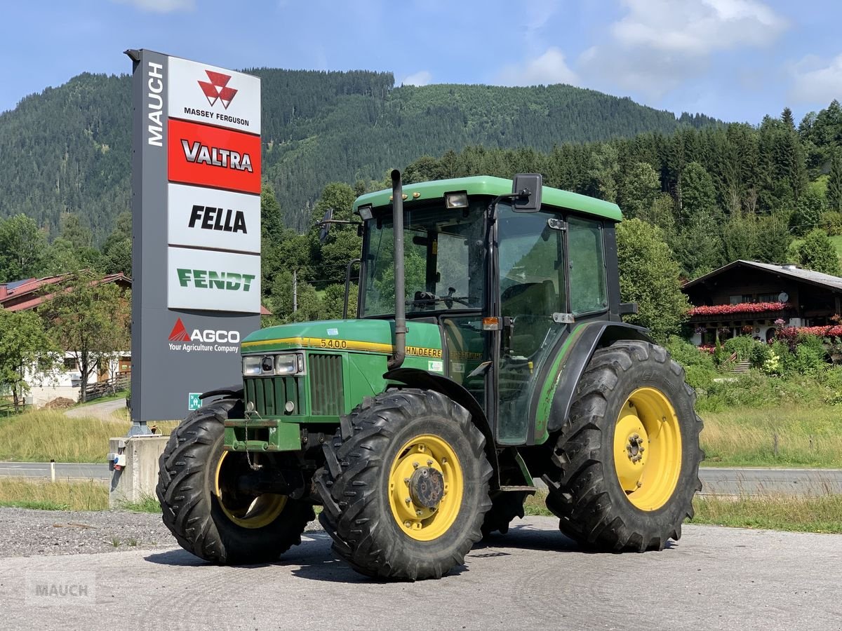 Traktor tipa John Deere 5400 A, Gebrauchtmaschine u Eben (Slika 1)