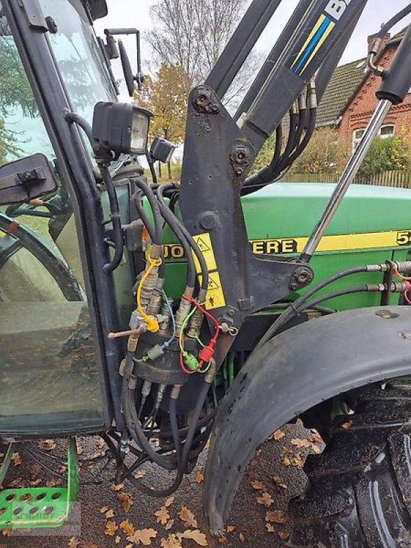 Traktor Türe ait John Deere 5400, Gebrauchtmaschine içinde Uelzen (resim 7)