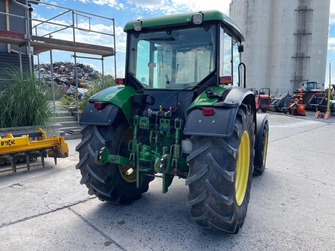 Traktor типа John Deere 5410, Gebrauchtmaschine в Prenzlau (Фотография 5)