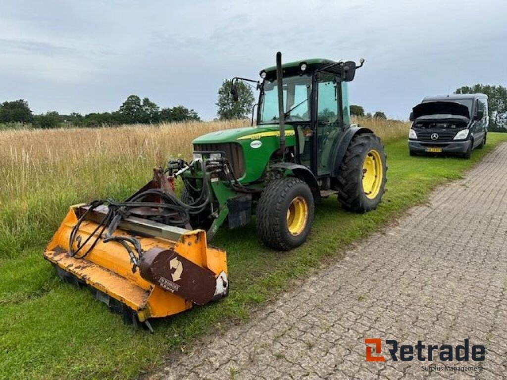 Traktor tipa John Deere 5515F 4WD, Gebrauchtmaschine u Rødovre (Slika 4)