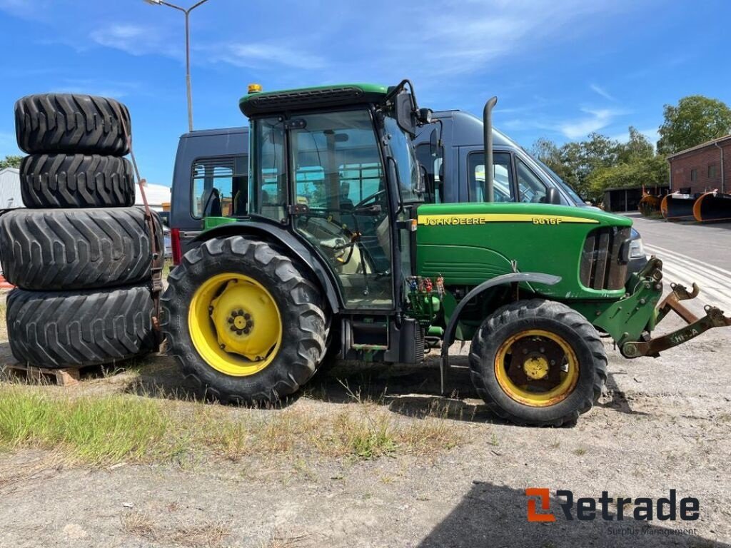 Traktor tipa John Deere 5615F, Gebrauchtmaschine u Rødovre (Slika 5)