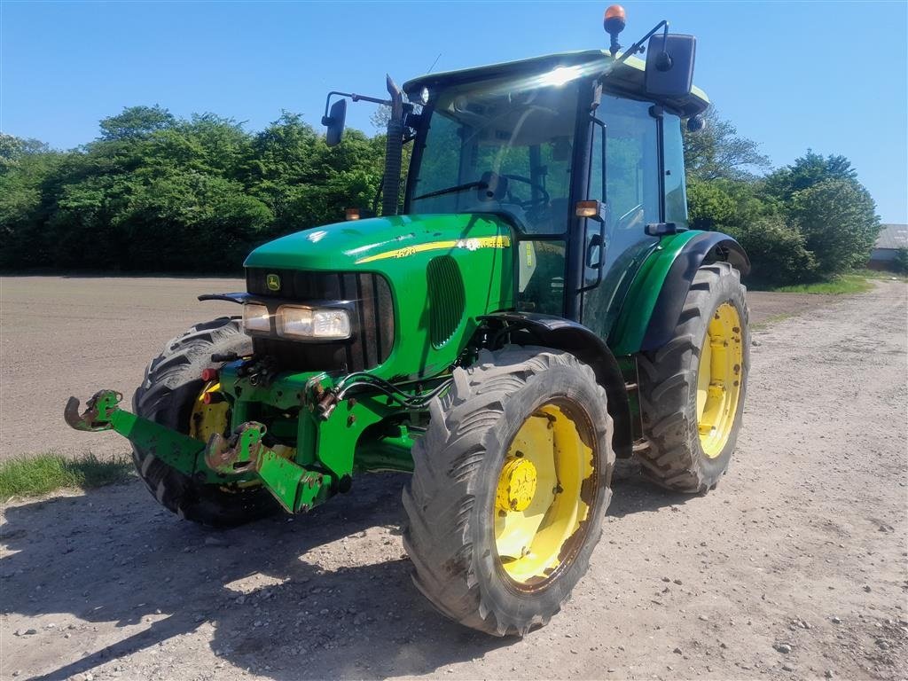 Traktor del tipo John Deere 5620 4 WD El lift og frontlift, Gebrauchtmaschine In Skive (Immagine 2)