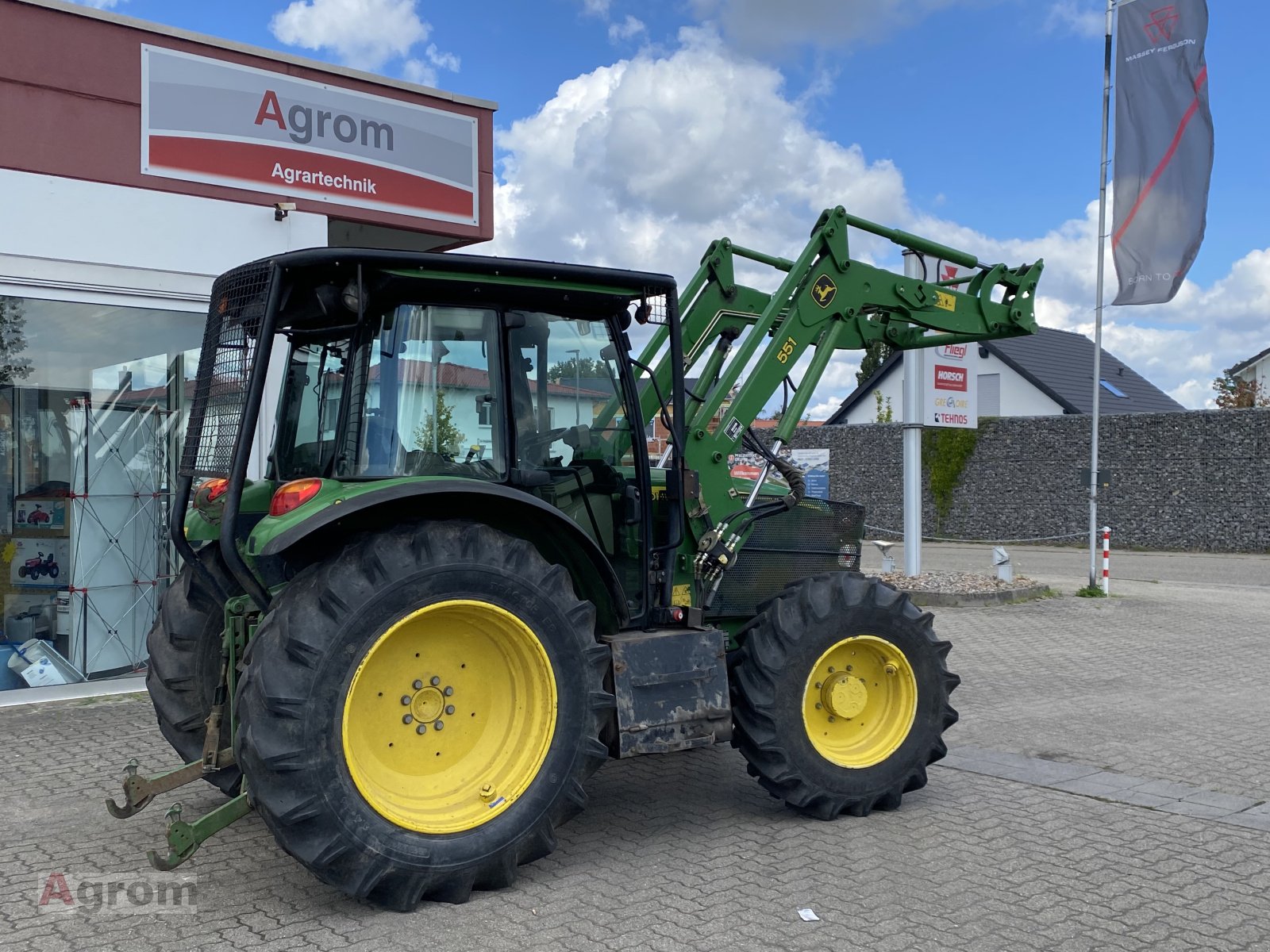 Traktor of the type John Deere 5620 Premium, Gebrauchtmaschine in Harthausen (Picture 13)