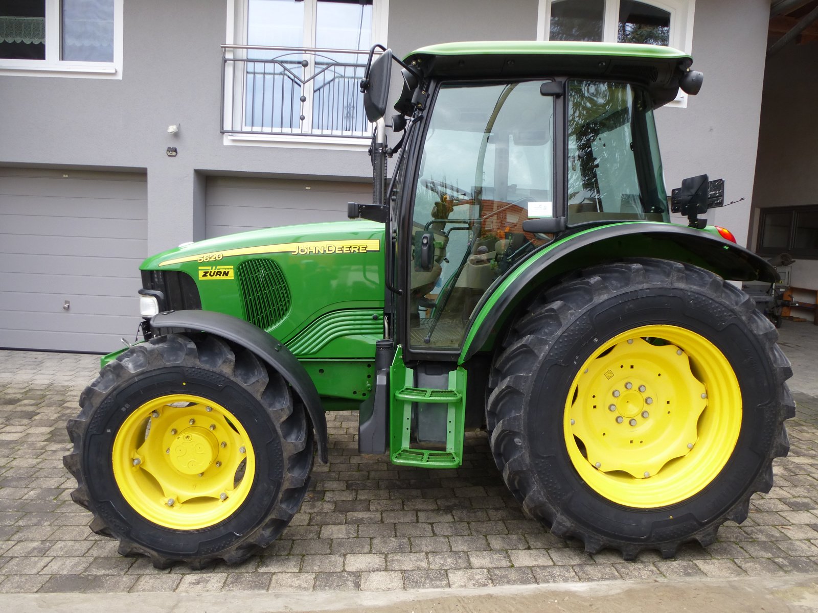 Traktor du type John Deere 5620, Gebrauchtmaschine en Petersdorf (Photo 2)