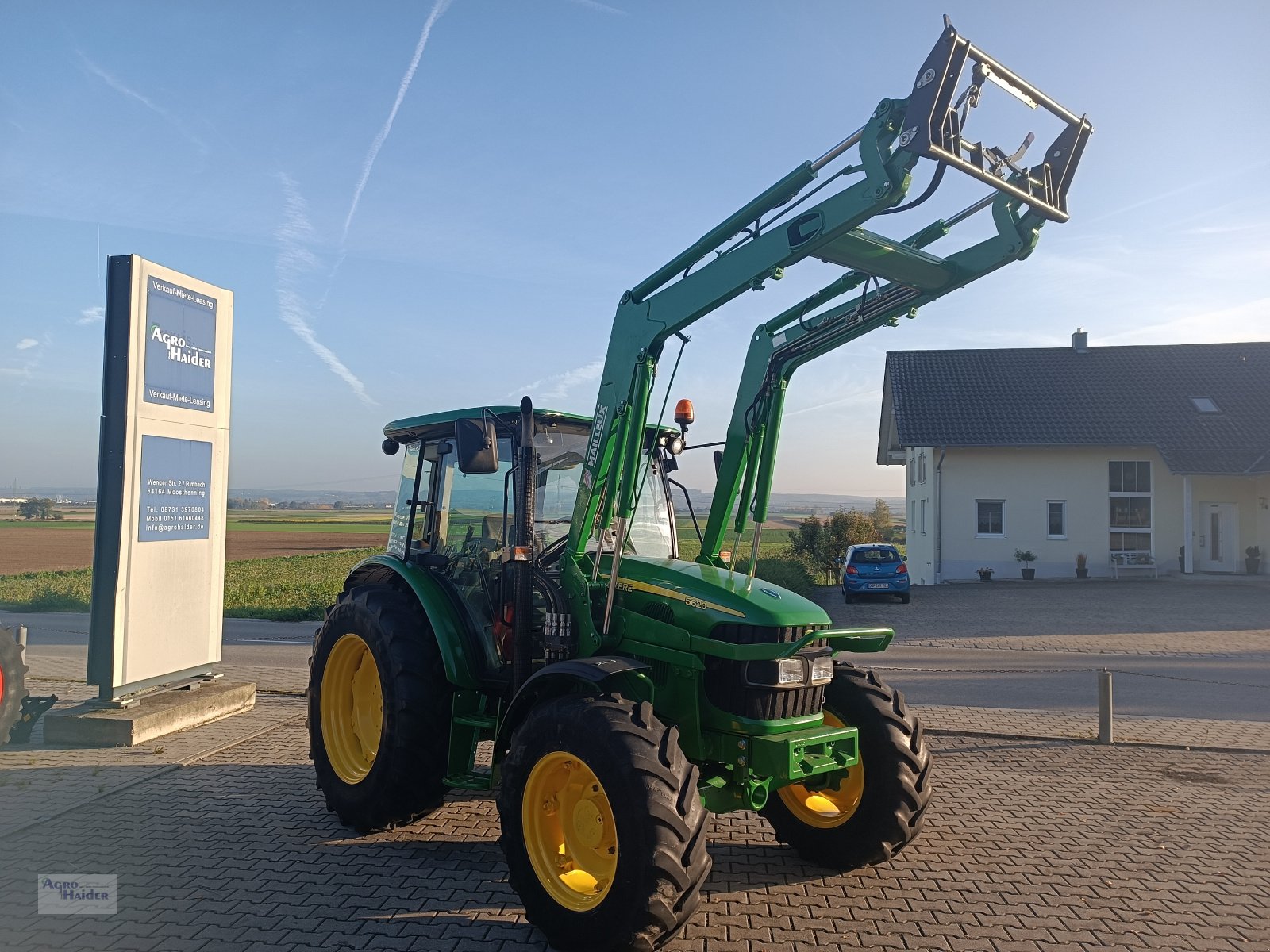 Traktor typu John Deere 5620, Gebrauchtmaschine w Moosthenning (Zdjęcie 1)