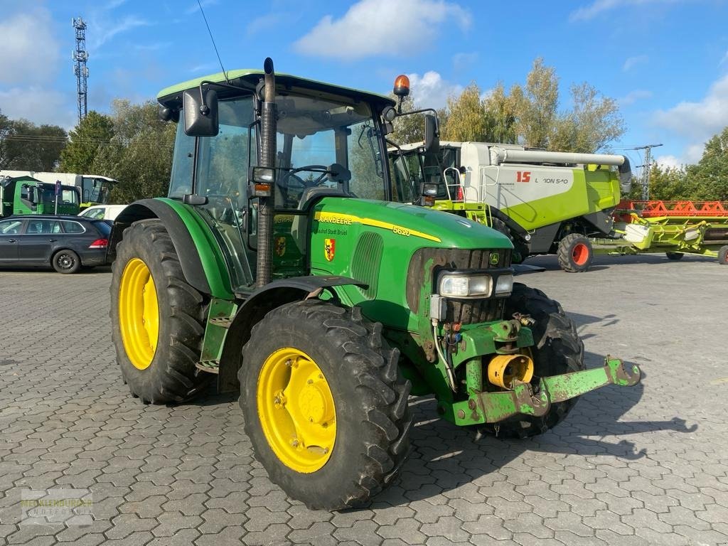 Traktor Türe ait John Deere 5620, Gebrauchtmaschine içinde Mühlengeez (resim 8)