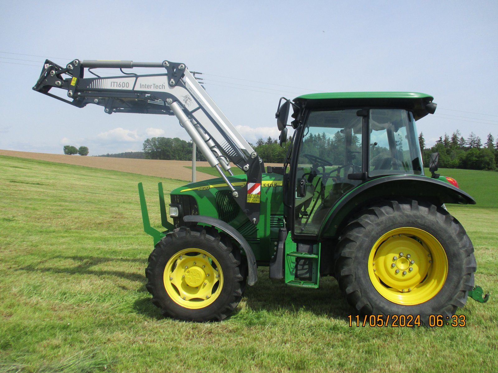 Traktor του τύπου John Deere 5620, Gebrauchtmaschine σε Michelsneukirchen (Φωτογραφία 1)