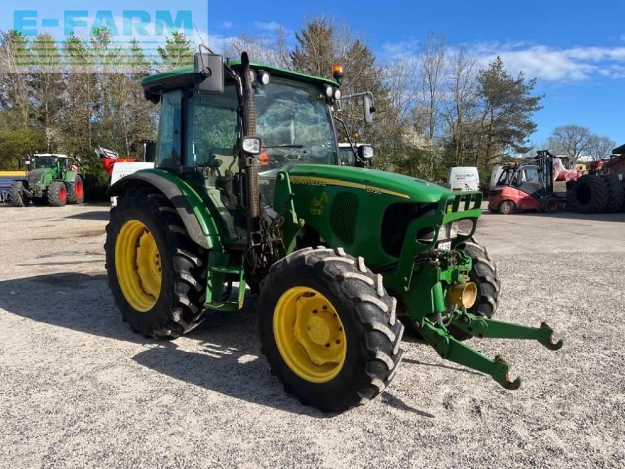 Traktor des Typs John Deere 5720, Gebrauchtmaschine in RANDERS SV (Bild 1)