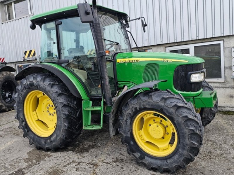 Traktor типа John Deere 5720, Gebrauchtmaschine в Altendorf (Фотография 1)