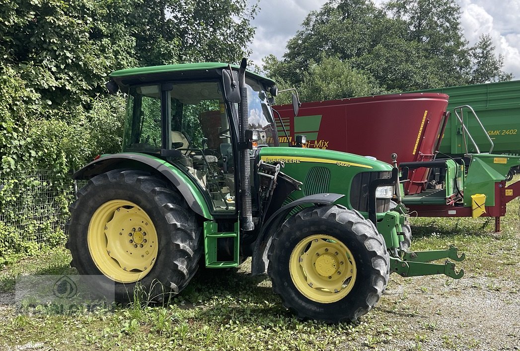 Traktor typu John Deere 5820 Premium, Gebrauchtmaschine w Ravensburg (Zdjęcie 4)