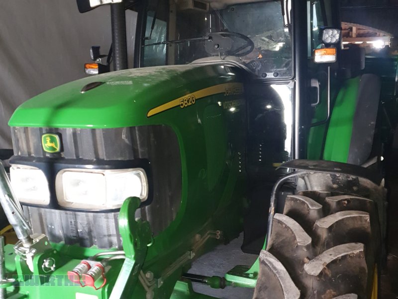 Traktor of the type John Deere 5820 SE, Gebrauchtmaschine in Buchdorf