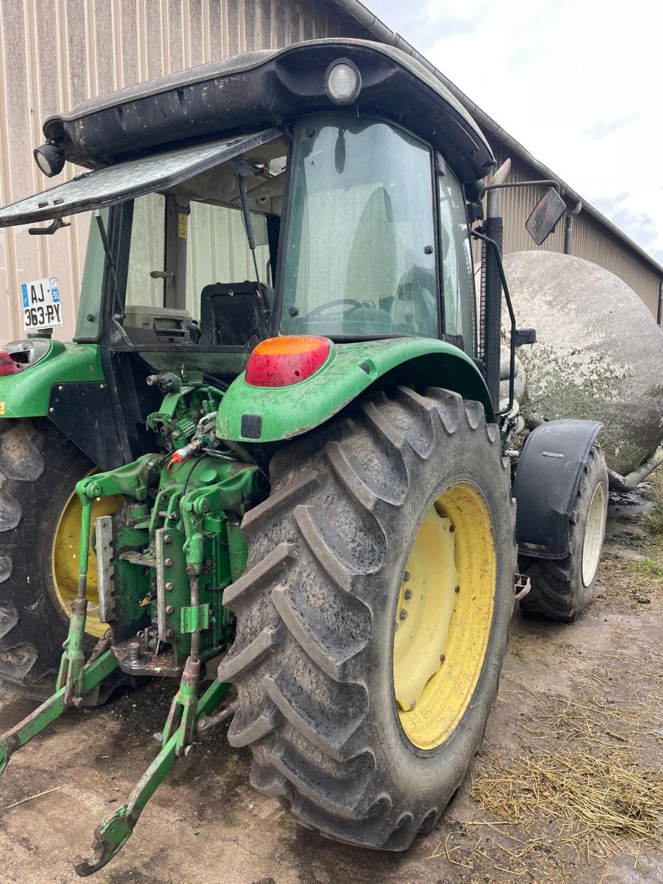 Traktor del tipo John Deere 5820, Gebrauchtmaschine en Chauvoncourt (Imagen 4)